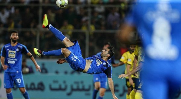  نگاهی به بازی امروز استقلال - فولاد