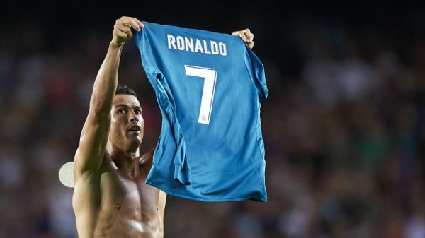  دلیل وسواس کریستیانو رونالدو به شماره 7 چیست