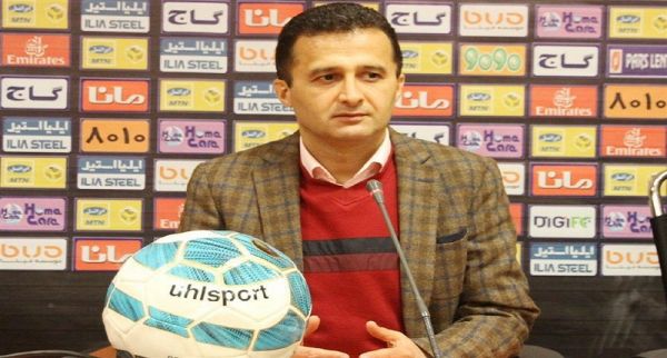  محمودزاده  مشکی‌پوشان مقابل کارون اروند به میدان نرود ۳ بر صفر بازنده می‌شود  مسئولان این باشگاه جواب ما را نمی‌دهند