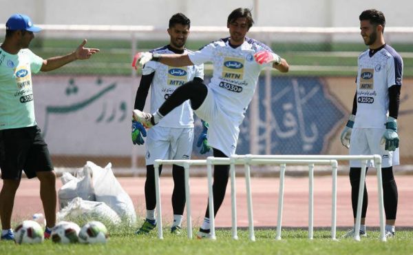  نامداری  اختلافی بین دروازه‌بانان استقلال نیست