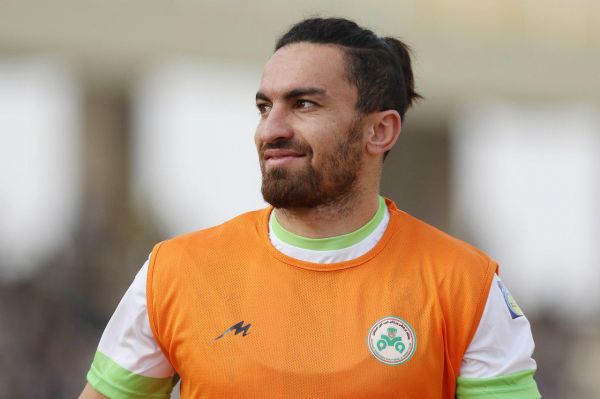  مدافع سپاهان همچنان پیگیر شکایت از تراکتور