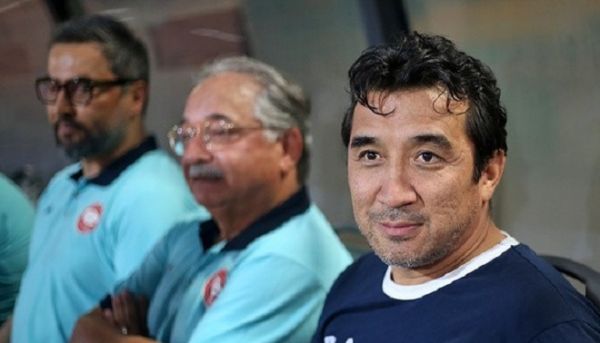 خداداد بعید است علی دایی ضعف نشان بدهد هر حرفی درباره کیروش بزنم موافقان و مخالفانش ناراحت میشوند