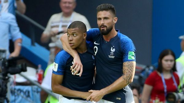  ژیرو  توپ طلا یا باید به یک فرانسوی برسد ویا مودریچ