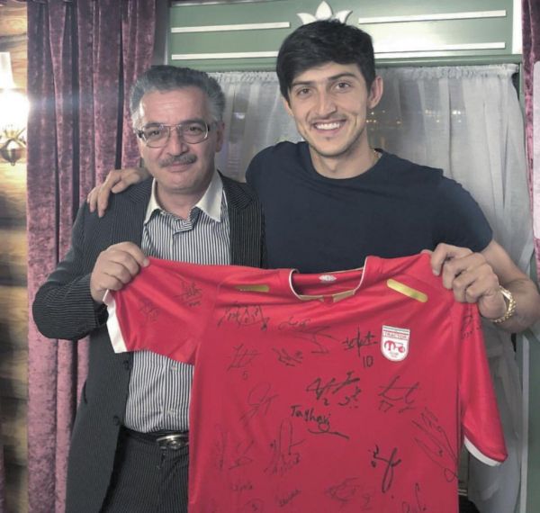 سردار، واسطه خواهر خواندگی تراکتور و روبین کازان