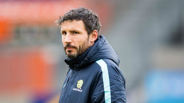 فان بومل بارسا در شرایط ایده آلش نیست؛ مسی شماره یک دنیاست،حتی اگر توپ طلا را نبرد