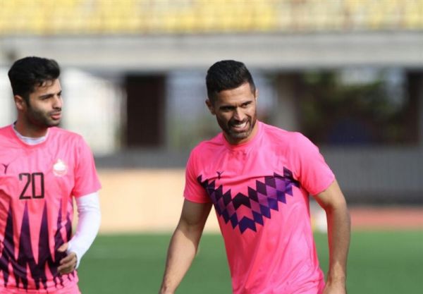 محمد غلامی مأموریت مهم ما جدا شدن سپیدرود از پایین جدول است دوست دارم در هر بازی هواداران را خوشحال کنم