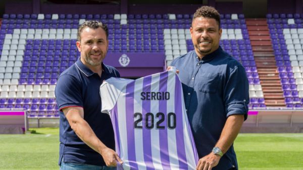 حضور رونالدو درمراسم تمدید قرارداد سرمربی وایادولید وتوصیه هایش به مهاجم تیم