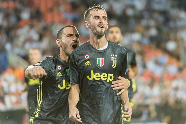 والنسیا 0 - 2 یوونتوس پیروزی در شب اخراج رونالدو