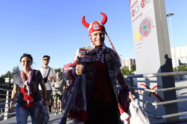  درگیری پلیس لیسبون با هواداران آلمانی