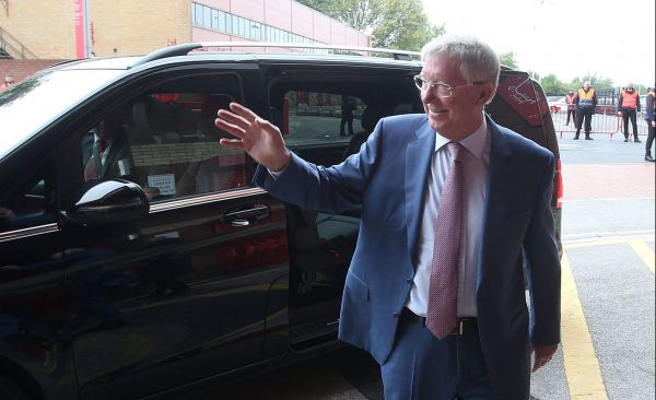  بازگشت سر الکس فرگوسن به اولدترافورد   عکس