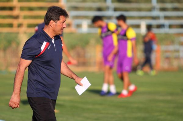 چشم امید قرمزها به یک استقلالی عکس