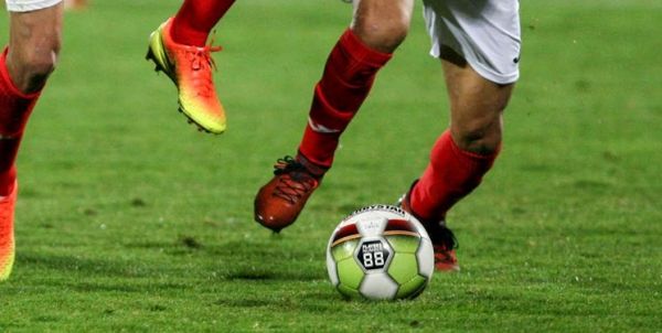 هفته پنجم لیگ دسته اول فوتبال چهارمین باخت خونه به خونه شکست صدرنشین در اراک