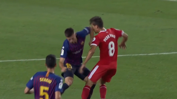 VAR این بار به ضرر بارسلونا شد عکس