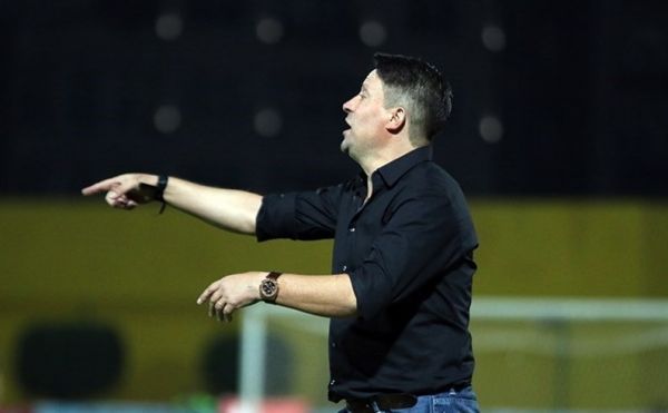 پائولو سرجیو بازی سختی در پیش داریم ذوبآهن ترکیبی از بازیکنان خوب است