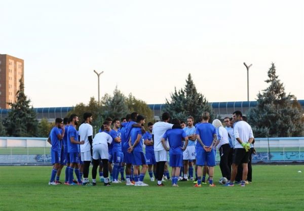 گزارش تمرین استقلال؛ جلسه فنی شفر با بازیکنان مصدومیت چشمی و صیادمنش