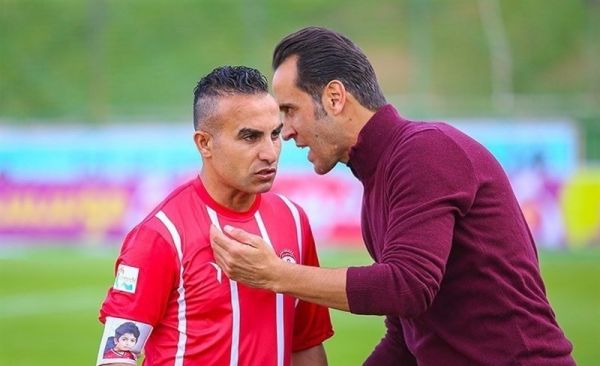 کعبی همه اعضای تیم در کار سپیدرود ماندهاند هر مربی دیگری غیر از علی کریمی بود بازیکنان را مقصر میدانست