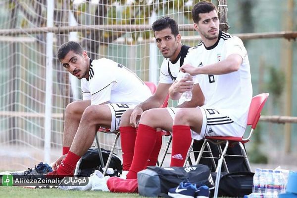  ‍عكس نوشت  مسافران استانبول به اضافه سعيد عزت الهي هم به تمرين امروز اضافه شدند  سه ستاره تيم ملي در جام جهاني اگر همان كيفيت را در امارات هم ارائه كنند چهارمين قهرمانیِ جام ملتها براي ايران دور از دسترس نيست