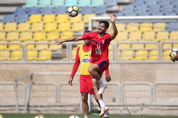 خیال رقبا راحت برگزاری بازیهای معوقه پرسپولیس پیش از پایان محرومیت