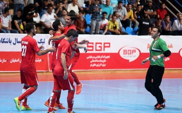 لیگ برتر فوتسال پیروزی دراماتیک مس سونگون مقابل آذرخش گیتی پسند قهرمان نیمفصل اول شد