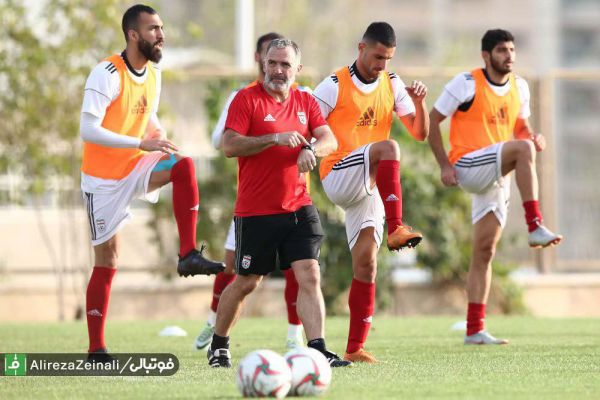 مکدرموت، استیلی و سیرک عکس