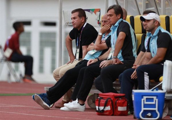  شاهرودی  میک مک درموت را اصلا نمی‌شناسم   برای استفاده از مجموعه پِک نامه زدیم اما جواب منفی گرفتیم