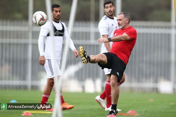  میک مک‎درموت جدیدترین سوژه اختلاف کی‎روش با منتقدانش است  کی روش، البته بر خلاف کارشناسان مشکلی با اظهارات عجیب دستیارش درباره حمید استیلی نداشته است