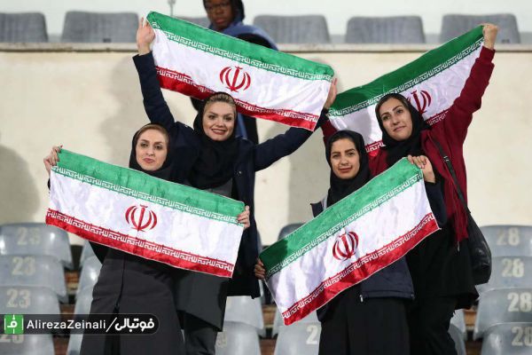 ابتکار حضور زنان در ورزشگاهها منع قانونی ندارد