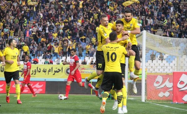  سپاهان 3 - 2 نساجی  رستگاری در قلعه تایم