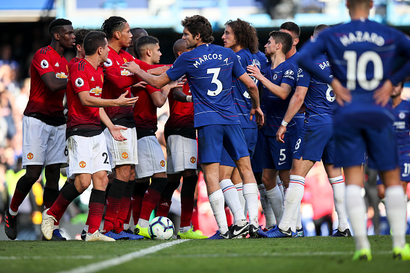  چلسی 2-2 یونایتد  یک امتیاز از میان مشت و لگد