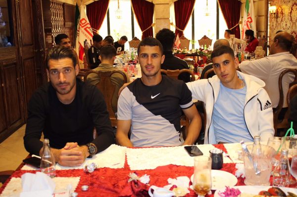  شجاع خلیل‎زاده گفته در صورت فینالیست شدن پرسپولیس موهای 6-7 همبازیش از جمله علی علیپور را از ته خواهد زد و البته به موهای خودش هم رحم نخواهد کرد