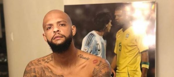  کری خواندن فلیپه ملو برای مسی