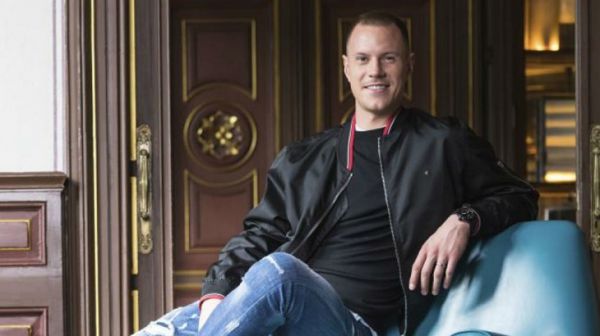 تراشتگن آدمی عصبی وکمی خرافاتی هستم؛ زمانی بود که به ترک بارسلونا فکر می کردم