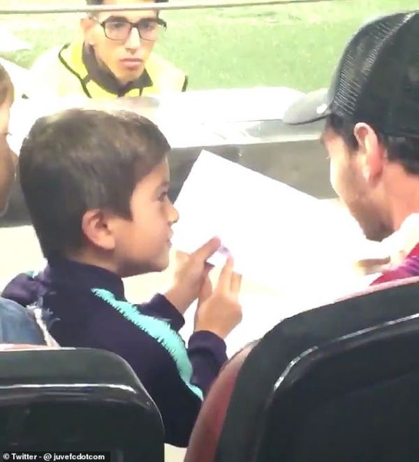  لوگوی یوونتوس؛ هدیه فرزند به لیونل مسی   عکس