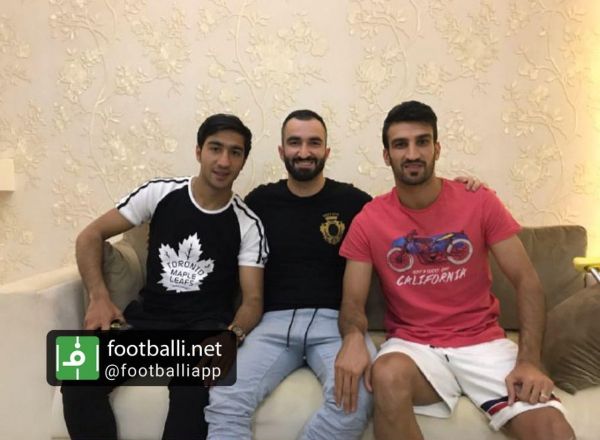  داریوش شجاعیان و محسن کریمی دو بازیکن استقلال به ملاقات حسین ماهینی رفتند که بعد از عمل رباط صلیبی در استراحت به سر می برد