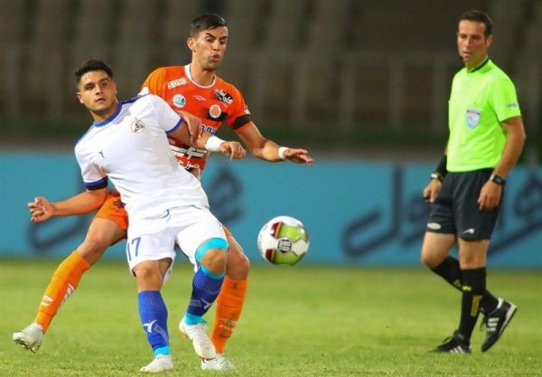  آرش رضاوند  اتفاقات دیدار پرسپولیس - سایپا در شأن فوتبال ایران نبود  باید شکست برابر استقلال را جبران کنیم