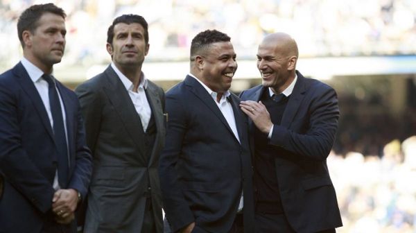  فیگو  انتخاب من بین کریس ورونالدو نازاریو، ستاره برزیلی است