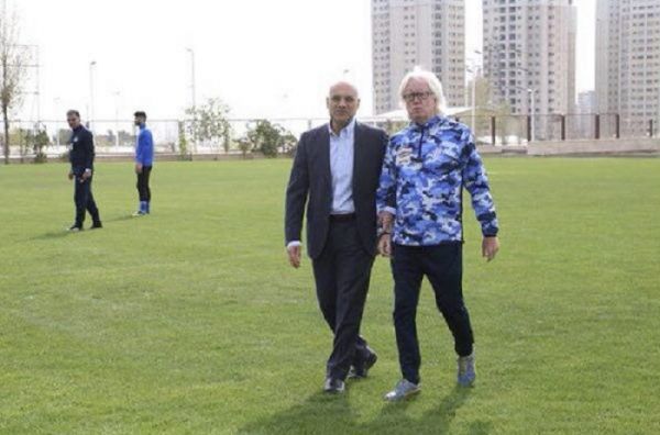 گزارش تمرین استقلال حضور سرپرست استقلال در تمرین آبی ها