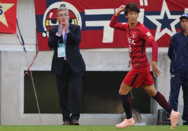 برانکو خطاب به پرسپولیسیها؛ کاری کنید بازیکنان کاشیما آنتلرز از هجده قدم خود هم بیرون نیایند