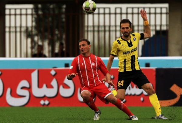 رضاییان هر ۱۶ تیم لیگ برتر به داوری معترض هستند رتبه هشتم برای پارس جنوبی بد نیست