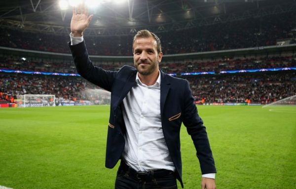 اعتراف فان درفارت درروز خداحافظی اش زلاتان تهدید کرد که پایم را می شکند