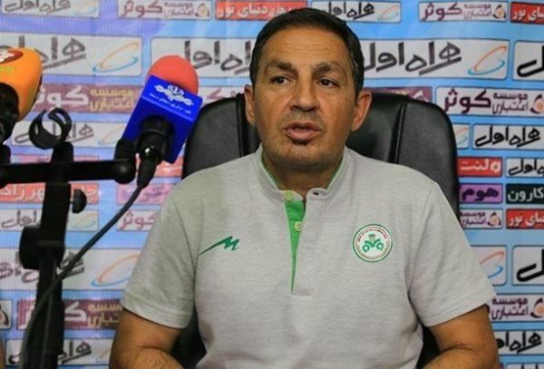 نمازی تعطیلیهای پیدرپی لیگ طبیعی نیست قرار نبود مسلمان اخراج شود