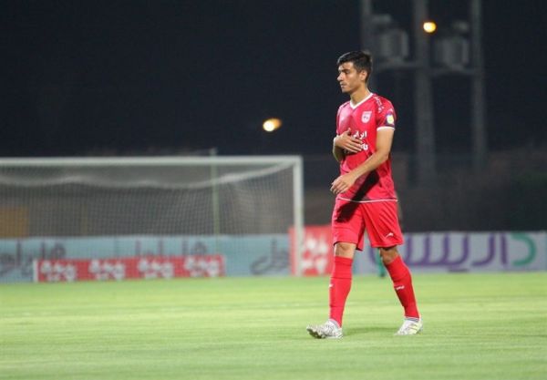 تقوی نام عبداللهزاده را از لیست تراکتورسازی خارج کرد