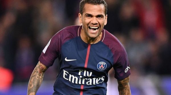  دانی آلوس  من مقصر ارتباط بدم با مورینیو نبودم؛ مسی از جمله معدود بازیکنان نامدار قابل اتکا است