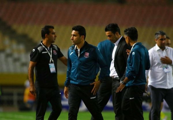  رحمتی  نکونام و اعضای کادر فنی نساجی تا الان یک ریال نگرفته‌اند