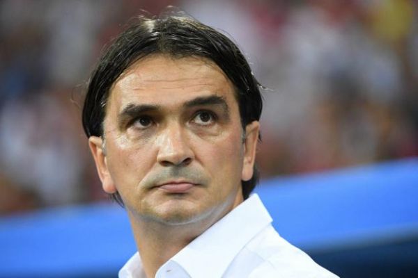 دالیچ برای صعود به انگلیس سفر میکنیم