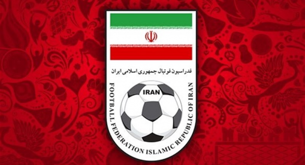  شکایت فدراسیون فوتبال به فیفا از راوی مشت‌های گره کرده دستیار کی‌روش