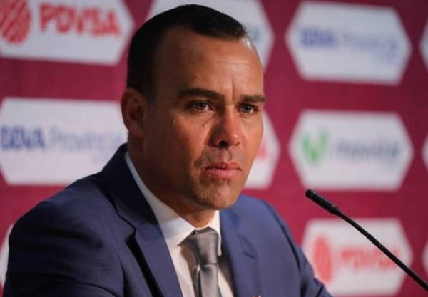  ساعت نشست خبری دودامل و کی‌روش مشخص شد  ونزوئلایی‌ها به قطر رسیدند