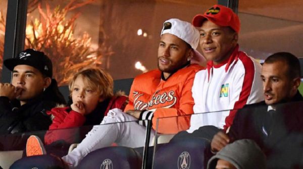 سوباسا و یانکی بوی، تماشاگران ویژه بازی امشب پاری سن ژرمن