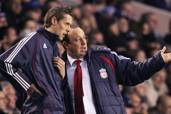 پیتر کراوچ کتاب مورینیو را به عنوان کادوی کریسمس برای بنیتس خریدم