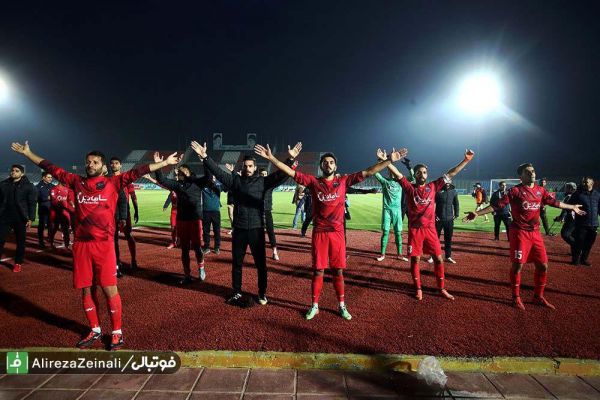 اولین برد خارج از خانه نساجی عکس